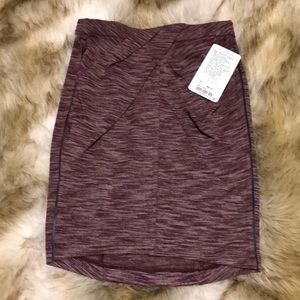 lululemon &go Where-To Skirt burgundy size 6